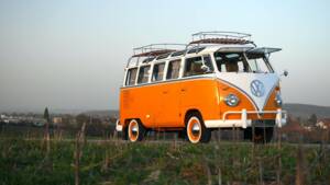 Image 2/26 of Volkswagen T1 Brasil &quot;Samba&quot; (1975)