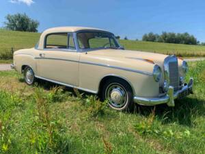 Immagine 3/8 di Mercedes-Benz 220 SE (1960)