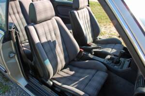 Afbeelding 12/25 van BMW 320i (1990)