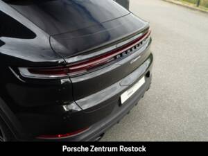 Imagen 30/34 de Porsche Cayenne Coupé E-Hybrid (2025)