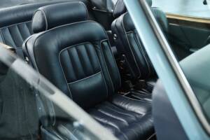 Image 32/48 of Rolls-Royce Corniche I (1980)
