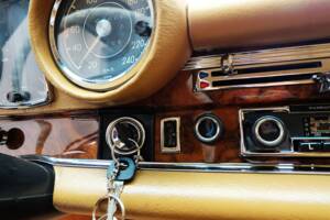 Immagine 54/79 di Mercedes-Benz 280 SE 3,5 (1970)