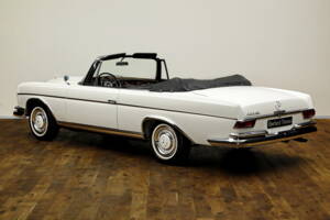 Imagen 4/25 de Mercedes-Benz 300 SE (1963)