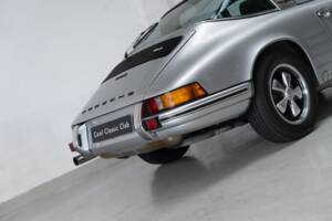 Image 29/41 de Porsche 911 2.4 E (1973)