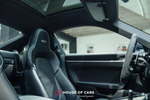 Image 33/50 of Porsche 911 Carrera 4S &quot;Belgian Legend Edition&quot; (2020)