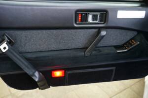 Image 23/49 of Mitsubishi Starion (1989)