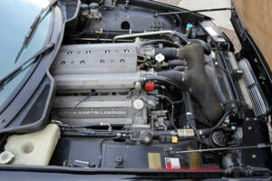 Imagen 10/44 de Aston Martin Virage Volante (1993)