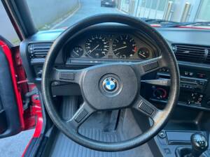 Bild 31/108 von BMW 325ix (1989)