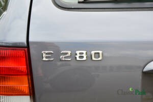Afbeelding 43/44 van Mercedes-Benz E 280 T (1994)