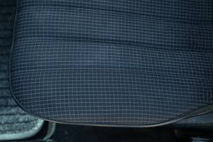 Image 29/50 de Mercedes-Benz 190 E (1988)