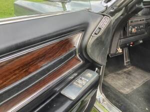 Image 8/8 of Cadillac Fleetwood 60 Special Brougham (1969)