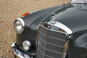 Imagen 17/50 de Mercedes-Benz 220 SE Cabriolet (1960)