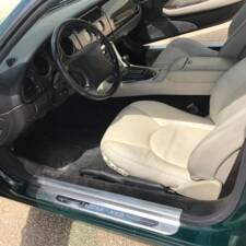 Afbeelding 14/22 van Jaguar XK8 4.0 (1996)