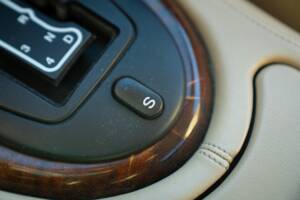 Image 30/50 of Jaguar XK8 4.0 (1998)