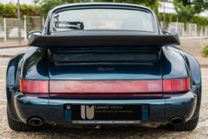 Immagine 22/87 di Porsche 911 Turbo 3.3 (1991)