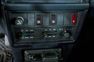 Image 24/50 de Volvo 240 Turbo (1983)