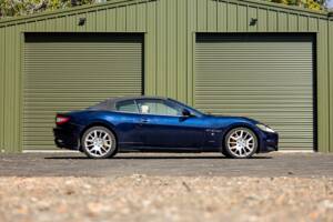 Immagine 18/36 di Maserati GranCabrio 4.7 (2010)