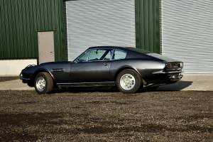 Image 9/16 of Aston Martin V8 (1976)