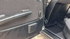 Afbeelding 18/25 van Mercedes-Benz 230 E (1984)