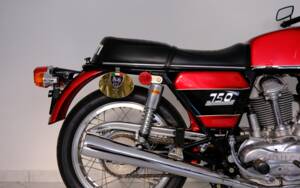 Immagine 12/96 di Ducati 750 GT (1974)
