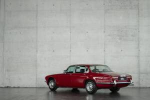 Bild 14/50 von Jaguar XJ 6 L 4.2 (1974)