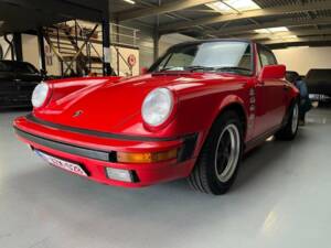 Image 25/50 of Porsche 911 Carrera 3.2 (1987)