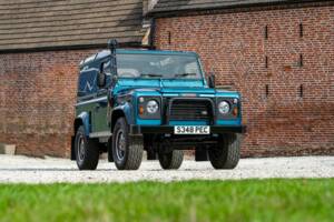 Bild 9/50 von Land Rover Defender 110 Turbo Diesel (1999)