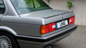 Bild 12/56 von BMW 325ix (1987)
