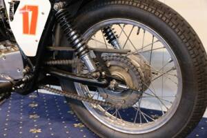 Image 30/30 of Yamaha SR500 (1981)