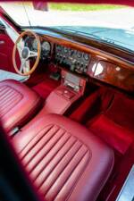 Image 38/50 de Jaguar Mk II 3.8 (1963)