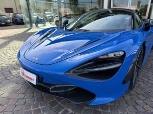 Immagine 11/30 di McLaren 720S (2021)