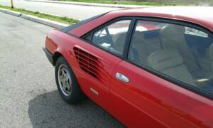 Image 18/73 de Ferrari Mondial Quattrovalvole (1984)