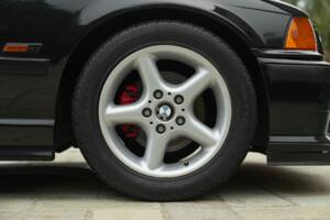 Image 13/50 of BMW 318 (1994)