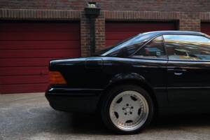 Image 17/100 of Mercedes-Benz SL 600 (1998)