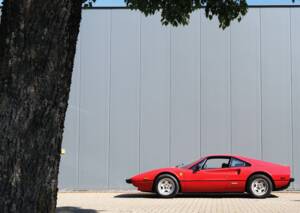Image 30/61 of Ferrari 308 GTBi (1982)