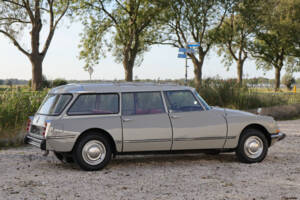 Image 4/50 of Citroën ID 21 Break (1967)