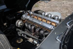 Image 27/44 de Jaguar Type E 4.2 (1964)