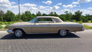 Image 5/21 of Chevrolet Impala Sport Coupe (1962)