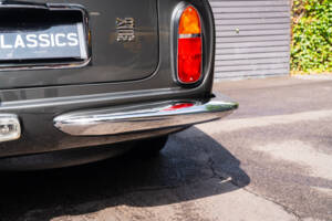 Imagen 3/49 de Aston Martin DB 6 Mk II (1970)