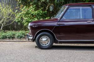 Image 27/46 of Austin Seven (1964)