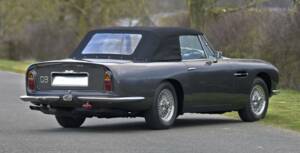 Imagen 25/50 de Aston Martin DB 6 Vantage Volante (1969)