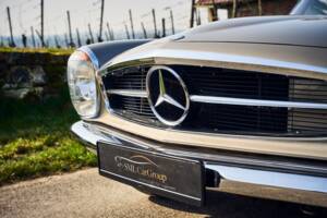 Image 19/31 of Mercedes-Benz 280 SL (1969)