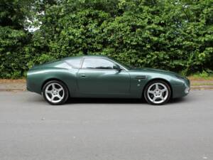 Image 7/17 of Aston Martin DB 7 Zagato (2004)