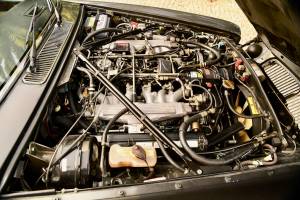 Image 35/50 of Jaguar XJ 12 (1988)