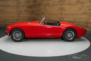 Image 7/8 of MG MGA 1600 (1960)