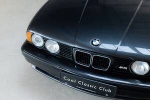Bild 24/34 von BMW M5 (1993)