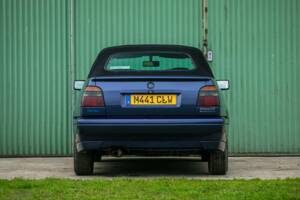 Bild 7/50 von Volkswagen Golf III Cabrio 2.0 (1995)