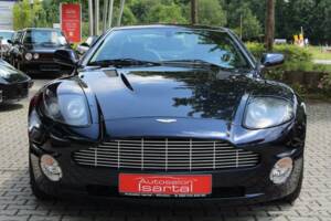 Immagine 6/15 di Aston Martin V12 Vanquish (2004)