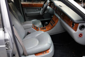 Image 40/50 of Bentley Arnage R (2004)