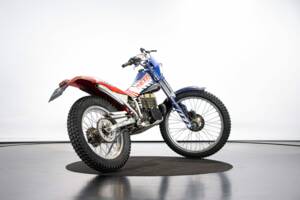 Image 4/40 of Beta TR34 (1990)